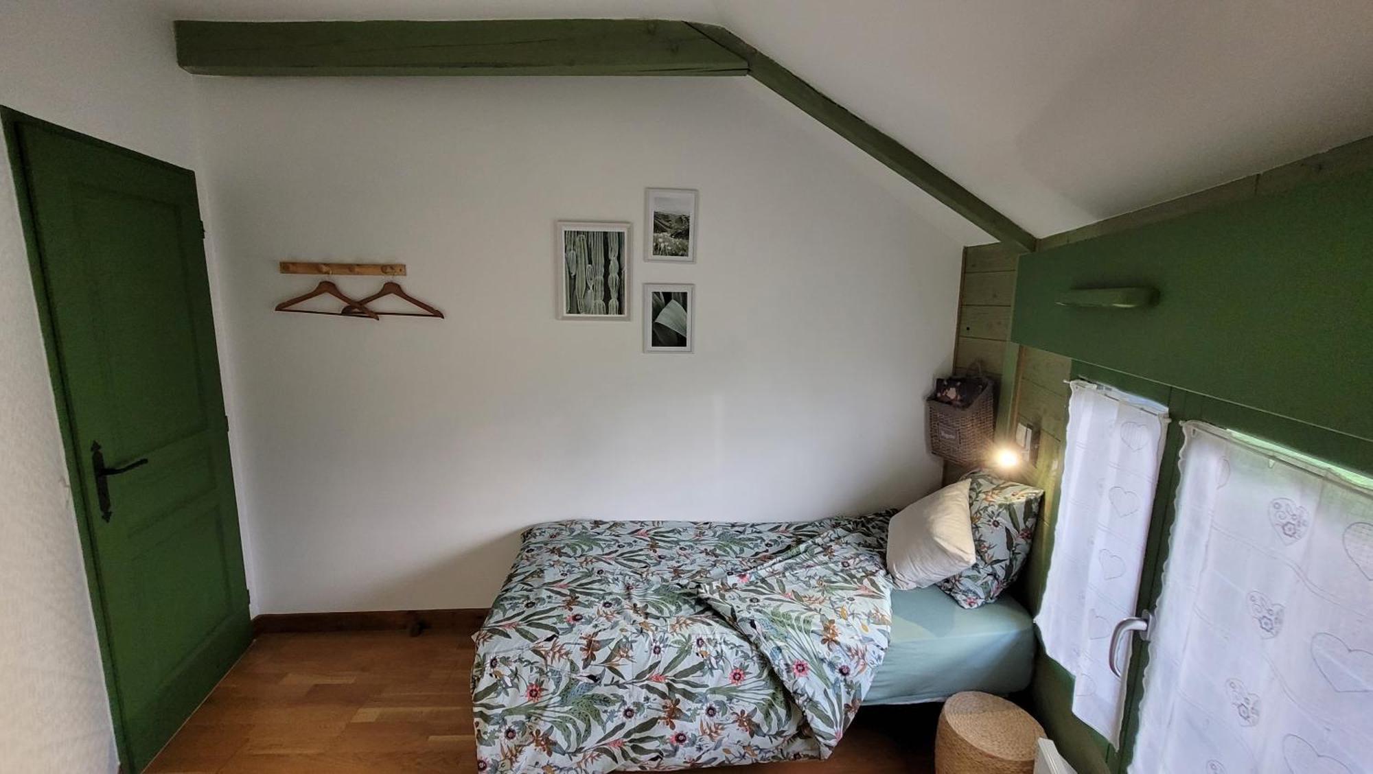 La Maison Ronde Et Ses 2 Cahutes Monthoiron Εξωτερικό φωτογραφία